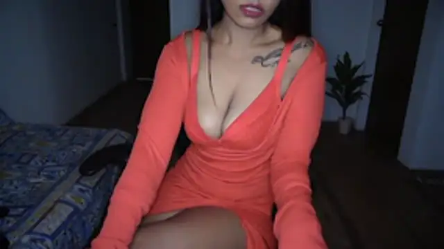 Snapshot of Suzie_darling chatting on 22, 5, 2026 Suzie darling online show from 22, 5, 2026