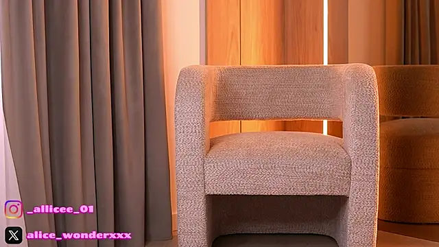 VanessaSimon online show from 1, 4, 2026