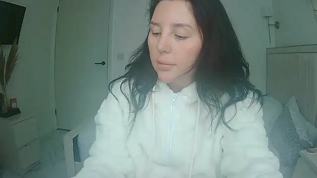 Snapshot of magical_mia chatting on 16, 4, 2026 magical mia online show from 16, 4, 2026
