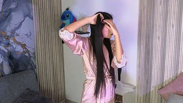 Snapshot of LissaWiild chatting on 27, 10, 2025 LissaWiild online show from 27, 10, 2025