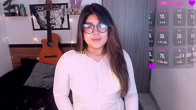 Isabel art online show from 2, 3, 2025