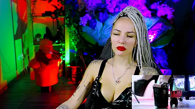 MonicaMaxwel online show from 12, 1, 2026