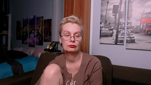 Snapshot of HelgaHimmell chatting on 29, 4, 2026 HelgaHimmell online show from 29, 4, 2026