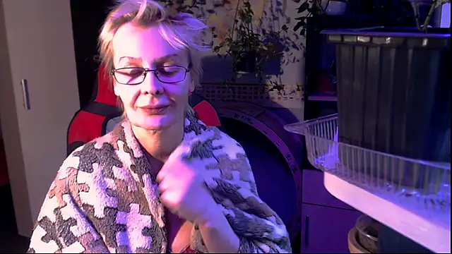Snapshot of HelgaHimmell chatting on 27, 5, 2026 HelgaHimmell online show from 27, 5, 2026