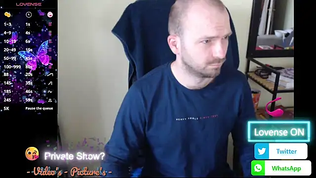 Snapshot of RealManHaveHairy chatting on 19, 5, 2026 RealManHaveHairy online show from 19, 5, 2026
