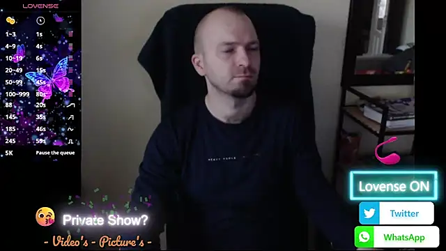 Snapshot of RealManHaveHairy chatting on 22, 5, 2026 RealManHaveHairy online show from 22, 5, 2026