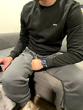 Snapshot of Sex_Boy_Toy chatting on 4, 11, 2025 Sex Boy Toy online show from 4, 11, 2025