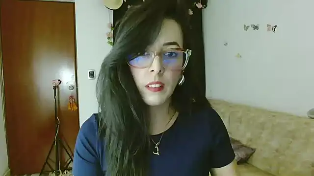 Snapshot of ella_peck chatting on 13, 4, 2026 ella peck online show from 13, 4, 2026