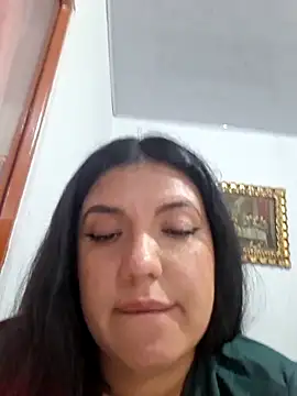 Snapshot of Sophie-hatter chatting on 9, 6, 2026 Sophie-hatter online show from 9, 6, 2026