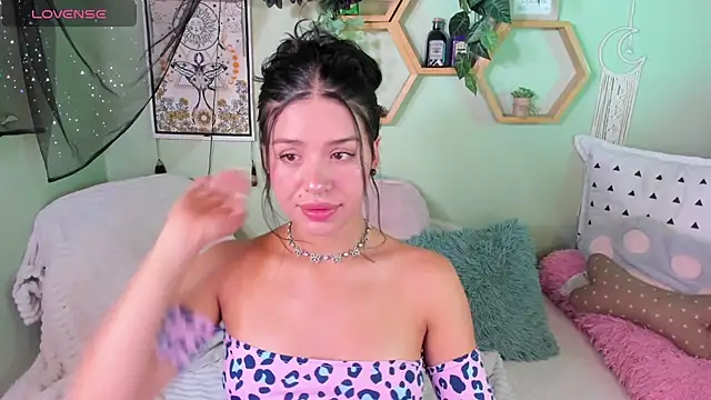 Snapshot of MiaaRose chatting on 7, 2, 2026 MiaaRose online show from 7, 2, 2026