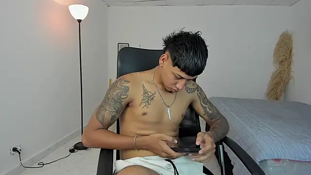 Snapshot of slim_master12 chatting on 17, 3, 2026 slim master12 online show from 17, 3, 2026