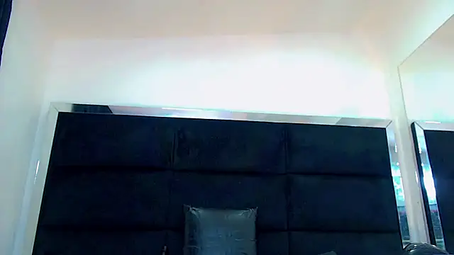 PriscilaRainbow online show from 23, 4, 2026