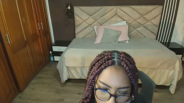 Raquel jones online show from 17, 3, 2025