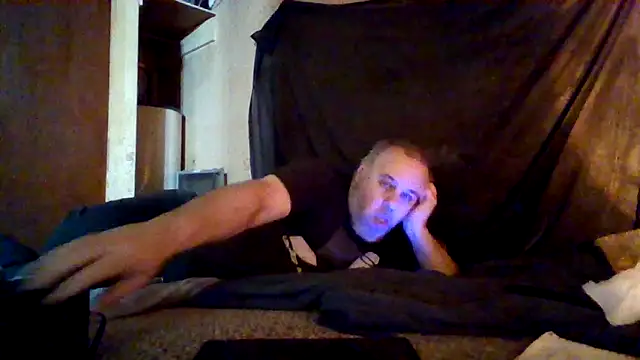 Nightshade7712 online show from 3, 2, 2026