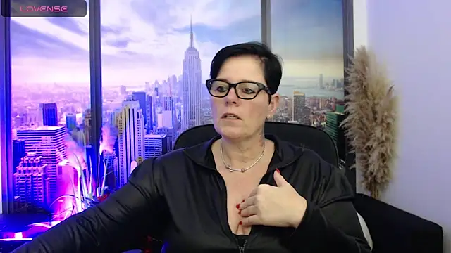 ninarandmann online show from 11, 12, 2024