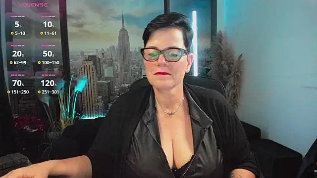 ninarandmann online show from 7, 10, 2025