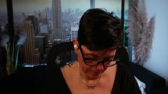 ninarandmann online show from 30, 10, 2025