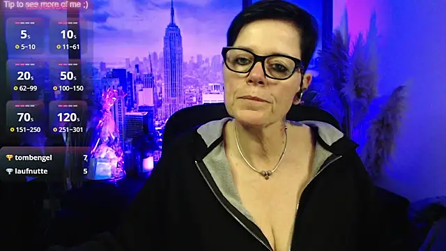 Snapshot of ninarandmann chatting on 10, 3, 2026 ninarandmann online show from 10, 3, 2026