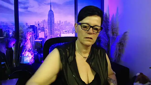 Snapshot of ninarandmann chatting on 1, 4, 2026 ninarandmann online show from 1, 4, 2026
