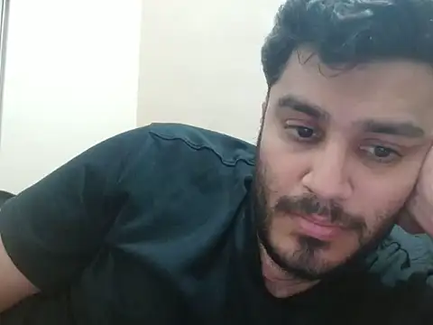 Snapshot of robintoit chatting on 18, 6, 2026 robintoit online show from 18, 6, 2026