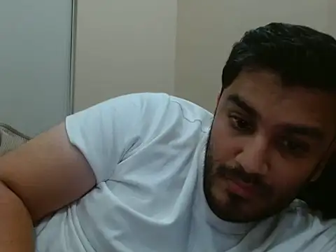Snapshot of robintoit chatting on 2, 7, 2026 robintoit online show from 2, 7, 2026