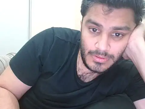 Snapshot of robintoit chatting on 9, 7, 2026 robintoit online show from 9, 7, 2026