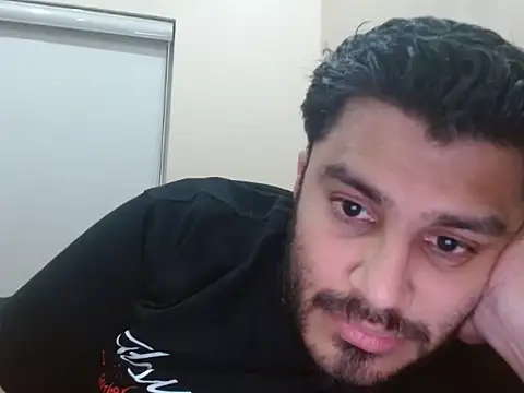 Snapshot of robintoit chatting on 17, 7, 2026 robintoit online show from 17, 7, 2026