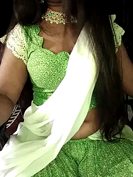 Idhika Paul online show from 5, 10, 2025