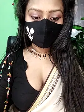 Idhika Paul online show from 6, 1, 2026