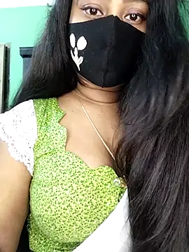 Idhika Paul online show from 31, 3, 2026