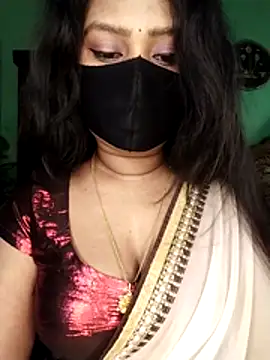 Idhika Paul online show from 8, 4, 2026