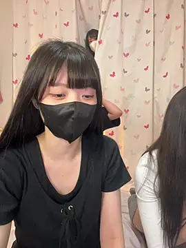 Snapshot of irohani_usagi chatting on 28, 5, 2026 irohani usagi online show from 28, 5, 2026