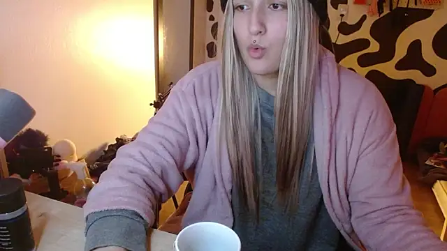 Snapshot of hi_elora chatting on 22, 5, 2026 hi elora online show from 22, 5, 2026