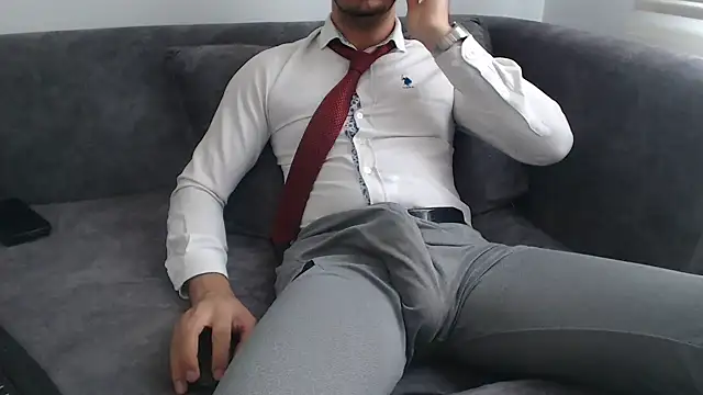 Naughtb0y online show from 8, 4, 2026