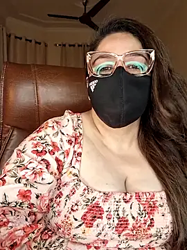 Snapshot of SEXY-Sardarni chatting on 10, 6, 2026 SEXY-Sardarni online show from 10, 6, 2026
