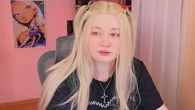 carolina elf online show from 8, 4, 2026