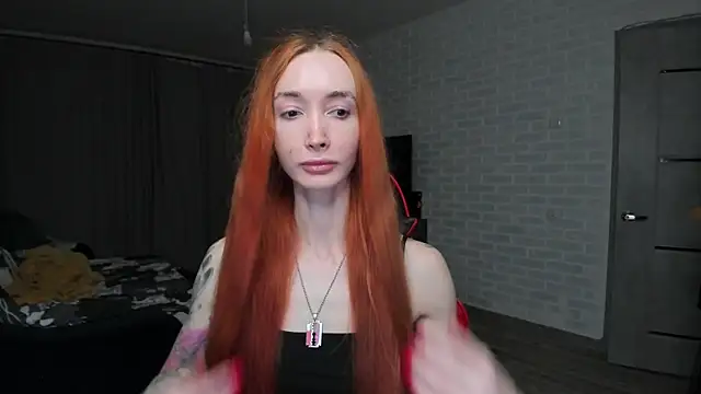 Snapshot of Roxy_Silver chatting on 25, 10, 2025 Roxy Silver online show from 25, 10, 2025