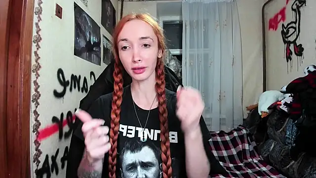 Snapshot of Roxy_Silver chatting on 20, 11, 2025 Roxy Silver online show from 20, 11, 2025