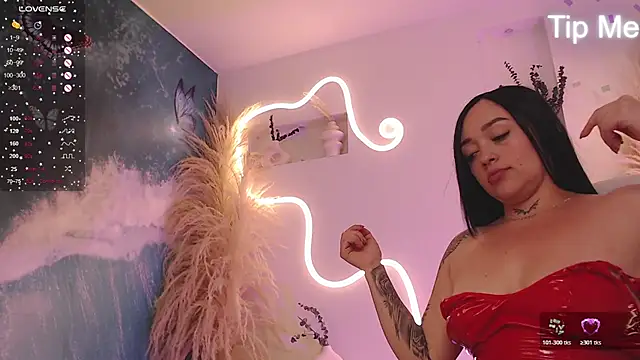 ViolettaHotLatin  online show from 5, 2, 2026