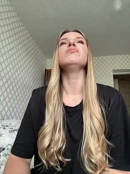 Snapshot of adel_secret chatting on 5, 7, 2026 adel secret online show from 5, 7, 2026