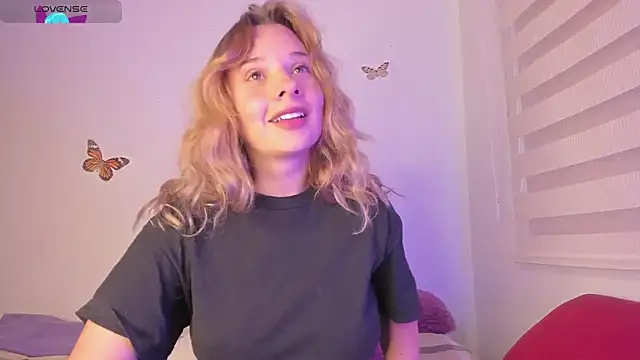 Sophy Bunny online show from 9, 1, 2025