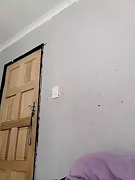 cleopatra-phaedra online show from 21, 2, 2025