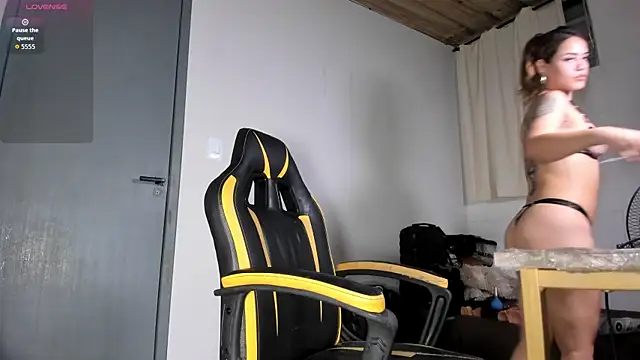 Chica hot dirty online show from 8, 4, 2026