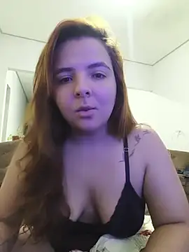 Snapshot of Bruninha_Hot10 chatting on 29, 6, 2026 Bruninha Hot10 online show from 29, 6, 2026