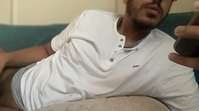 Snapshot of Mooka69 chatting on 5, 12, 2025 Mooka69 online show from 5, 12, 2025