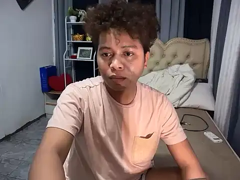 Snapshot of asian_sweetboy chatting on 3, 3, 2026 asian sweetboy online show from 3, 3, 2026