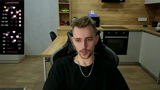 Snapshot of Larstar01 chatting on 13, 1, 2025 Larstar01 online show from 13, 1, 2025