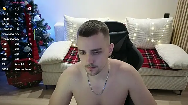 Snapshot of Larstar01 chatting on 20, 12, 2025 Larstar01 online show from 20, 12, 2025