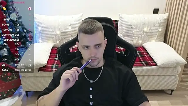 Snapshot of Larstar01 chatting on 10, 1, 2026 Larstar01 online show from 10, 1, 2026