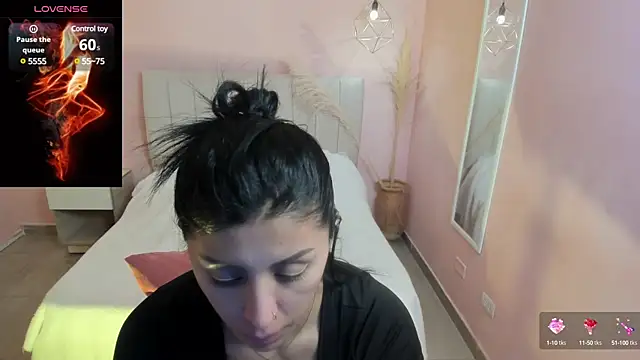 Snapshot of tiffani__love chatting on 11, 1, 2025 tiffani love online show from 11, 1, 2025
